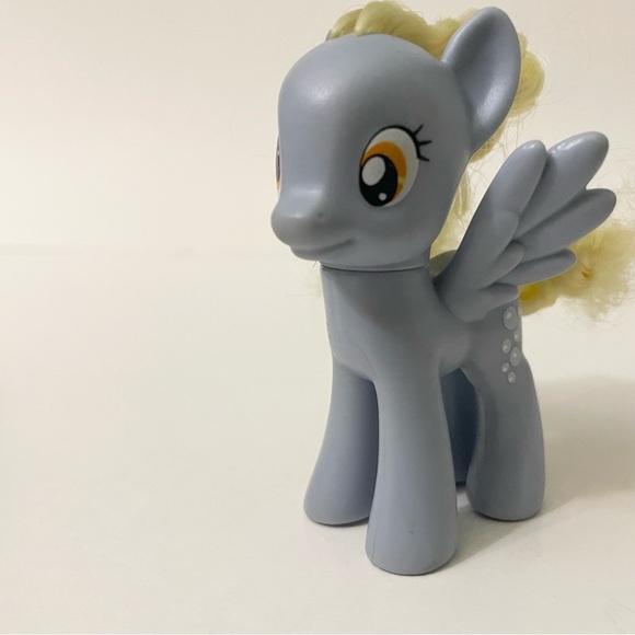 My Little Pony Derpy Hooves 3" Toys R Us Favorites MLP 2010 - Picture 8 of 16